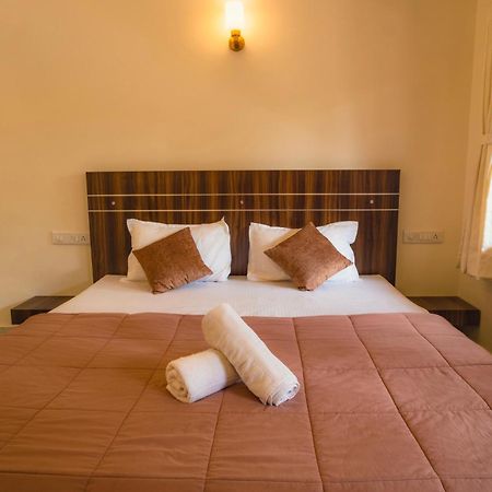 The Beach Hive Resort Kashid 外观 照片