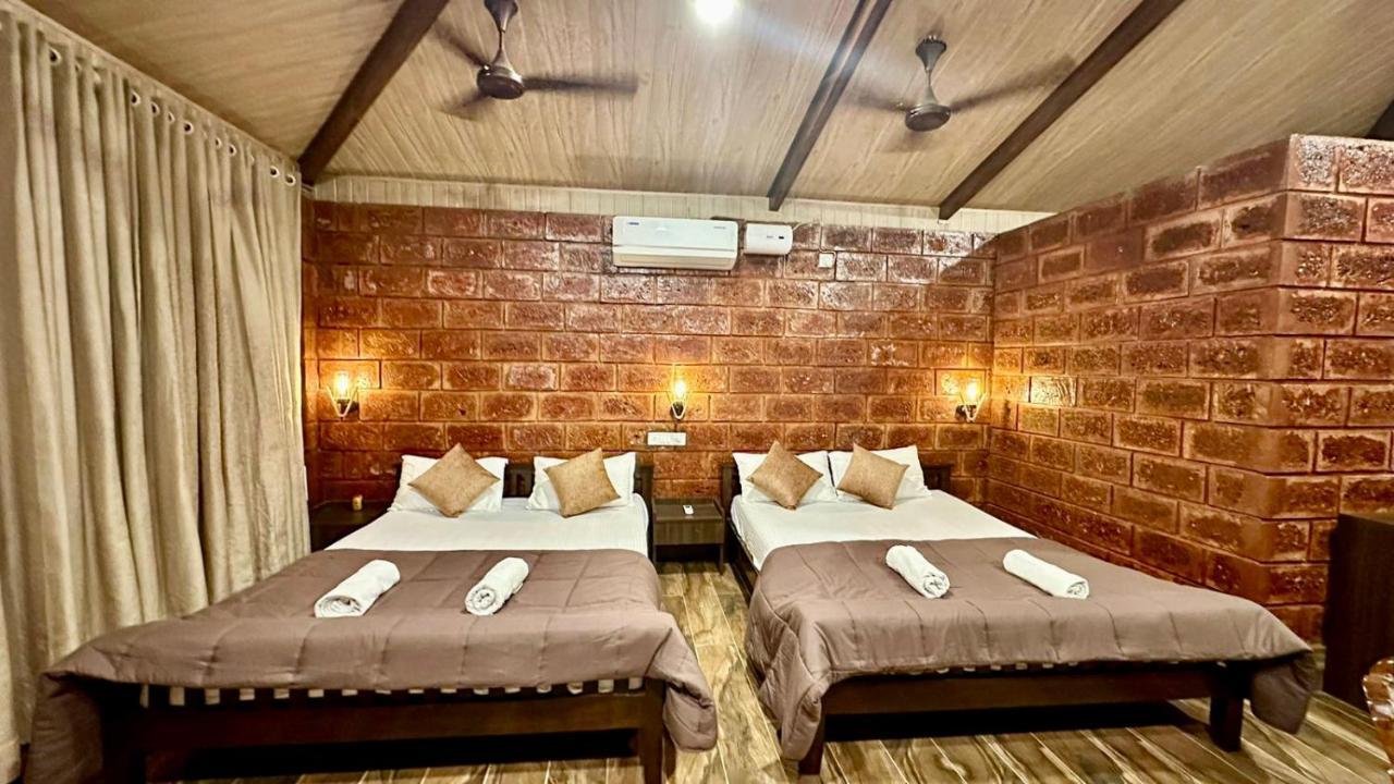 The Beach Hive Resort Kashid 外观 照片