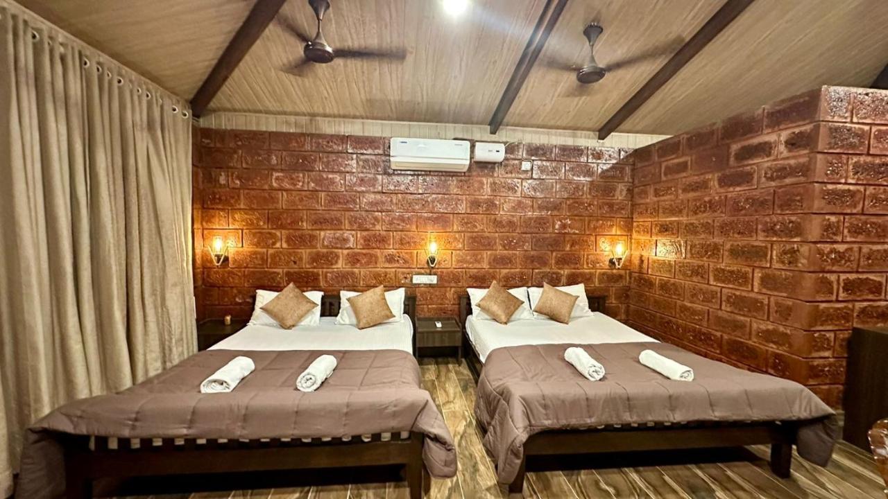 The Beach Hive Resort Kashid 外观 照片
