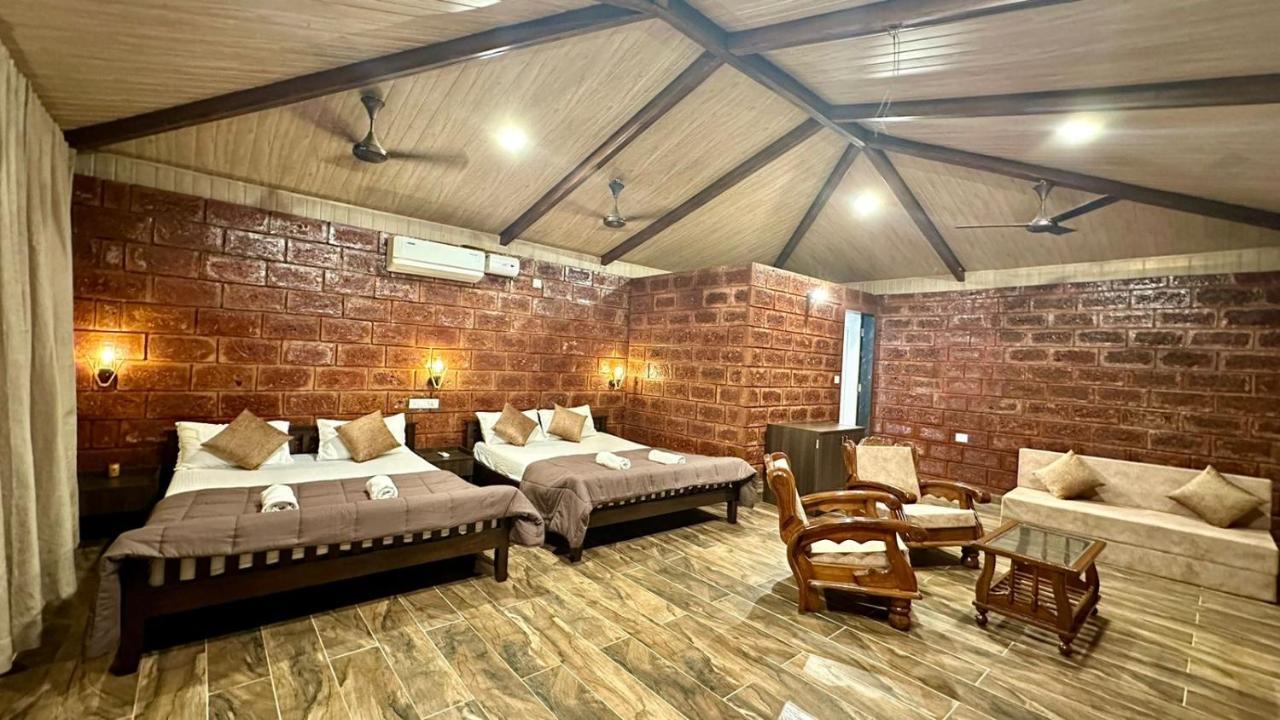 The Beach Hive Resort Kashid 外观 照片