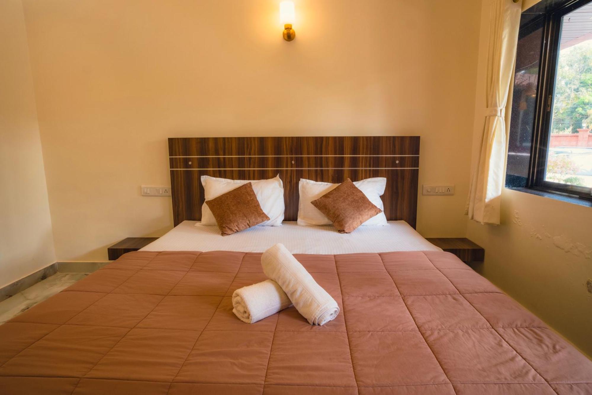 The Beach Hive Resort Kashid 外观 照片